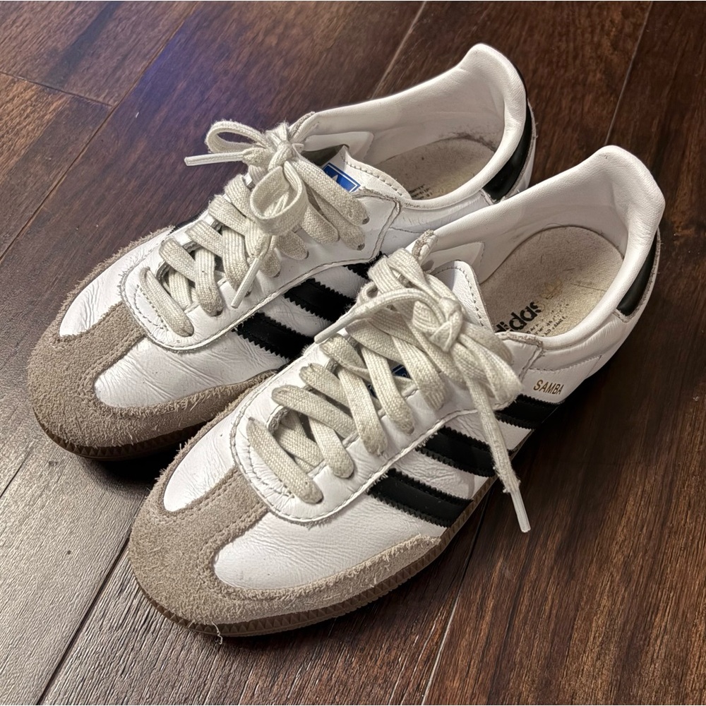 Adidas Sambas